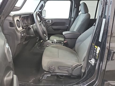 Used 2025 Jeep Wrangler Unlimited Sport AWD/4WD image 4