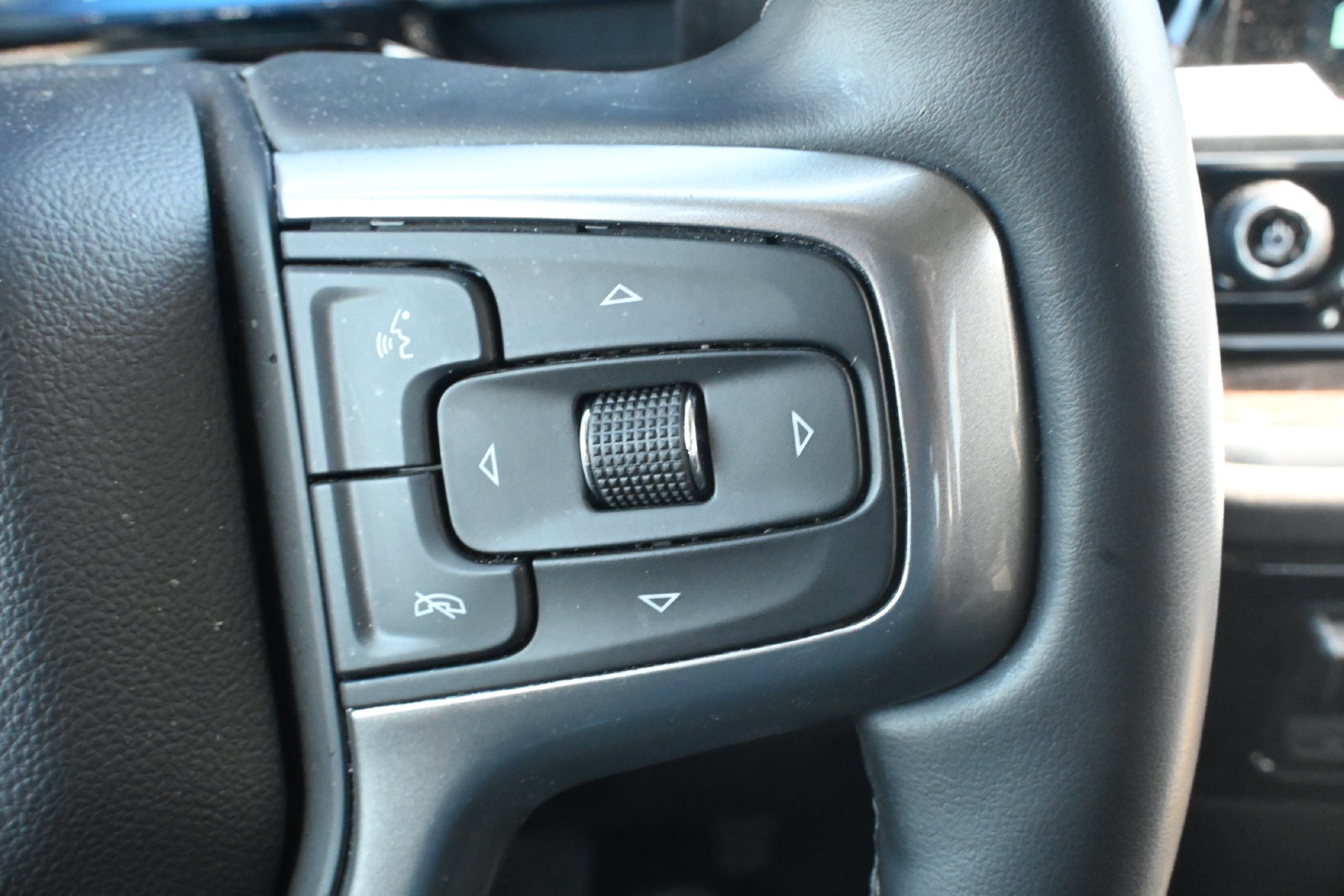 Used 2026 Chevrolet Silverado 1500 RST AWD/4WD image 15