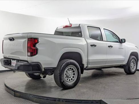 Used 2023 Chevrolet Colorado W/T RWD image 8