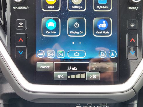Used 2024 Subaru Crosstrek 2.0i Premium image 21