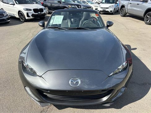 Used 2018 MAZDA MX-5 Miata Grand Touring image 2