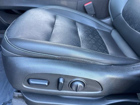Used 2023 Chevrolet Bolt LT w/ Infotainment Package FWD image 14