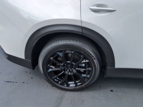 New 2026 MAZDA CX-70 3.3 Turbo w/ Preferred Package AWD/4WD image 4
