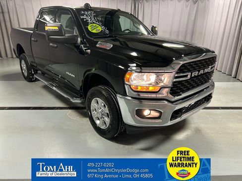 Used 2024 RAM 2500 Big Horn w/ Bed Utility Group image 1