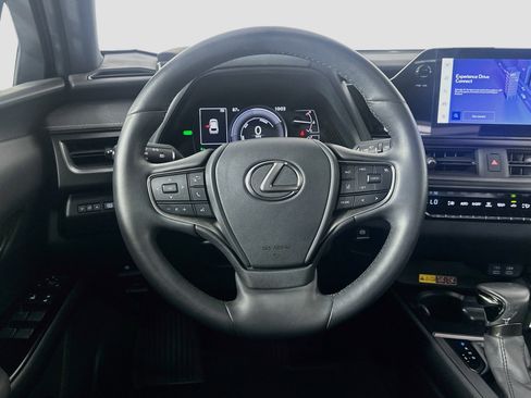 Used 2024 Lexus UX 250h FWD w/ Premium Package image 18
