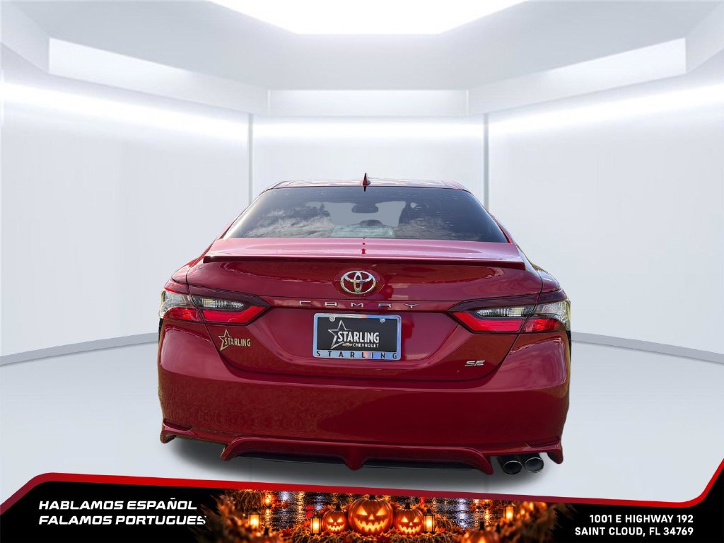 Used 2024 Toyota Camry SE FWD image 4