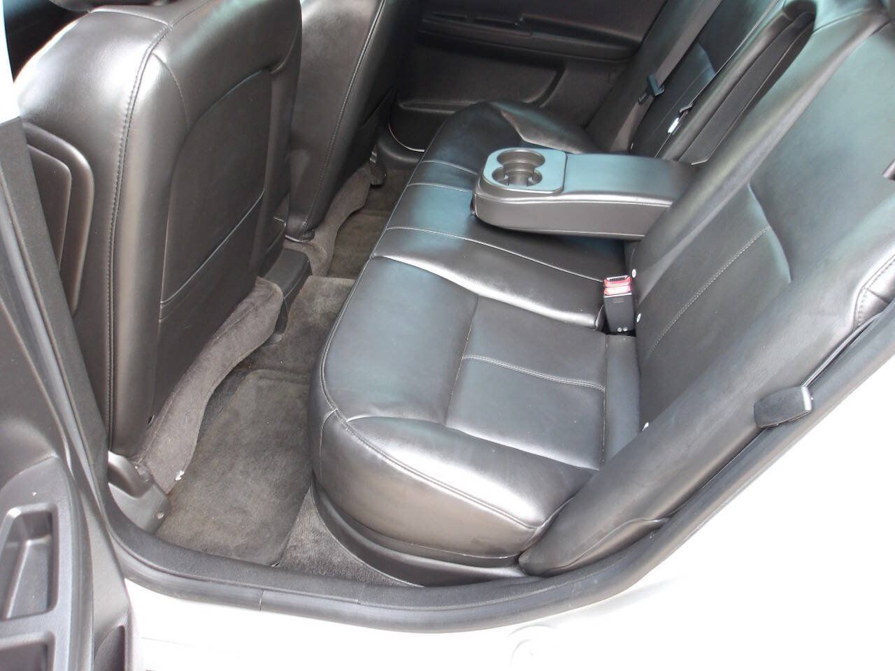 Used 2013 Chevrolet Impala LTZ FWD image 21