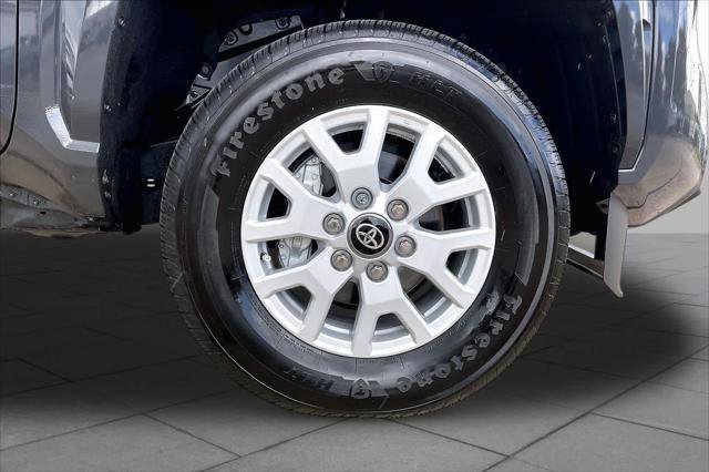 Certified 2026 Toyota Tacoma SR5 AWD/4WD image 11