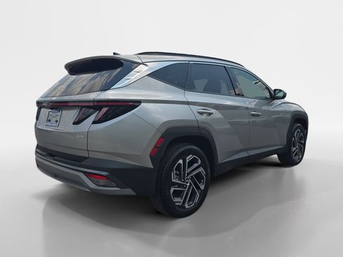 Certified 2026 Hyundai Tucson Limited AWD/4WD image 3