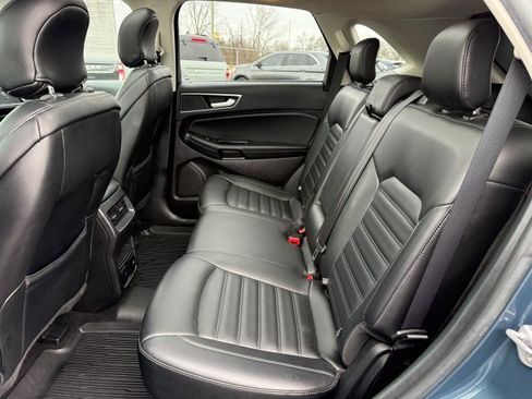 Used 2019 Ford Edge SEL w/ Equipment Group 201A image 18