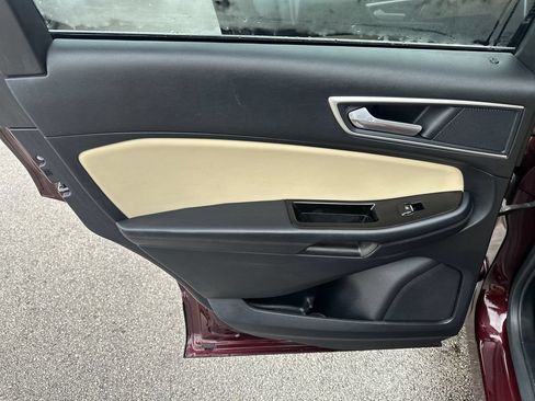 Used 2018 Ford Edge SEL w/ Equipment Group 201A FWD image 31