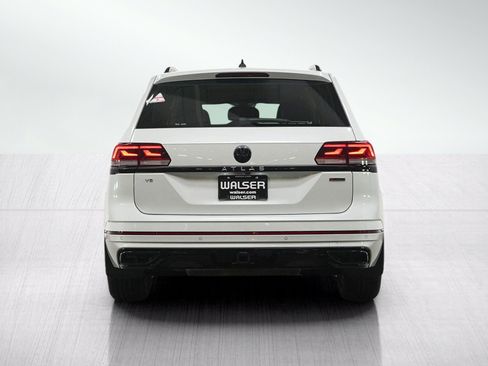 Used 2022 Volkswagen Atlas SEL R-Line AWD/4WD image 4