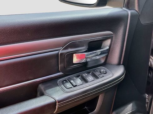 Used 2022 RAM 1500 Warlock AWD/4WD image 17