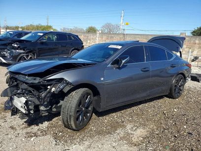 Used 2022 Lexus ES 350 F Sport w/ Accessory Package 2