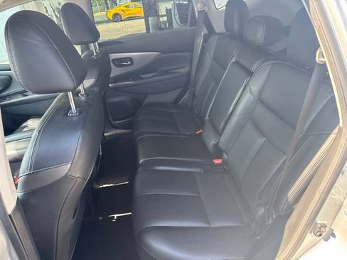 Used 2020 Nissan Murano SL w/ Moonroof Package AWD/4WD image 18