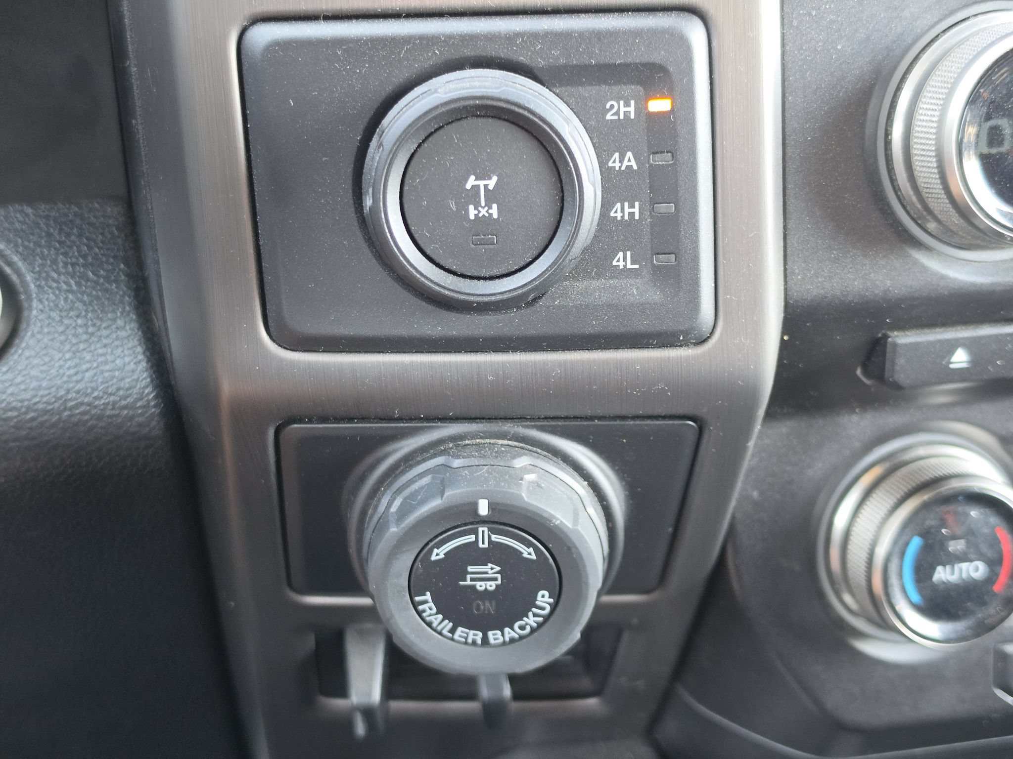 Used 2018 Ford F150 Raptor w/ Equipment Group 802A Luxury AWD/4WD image 26