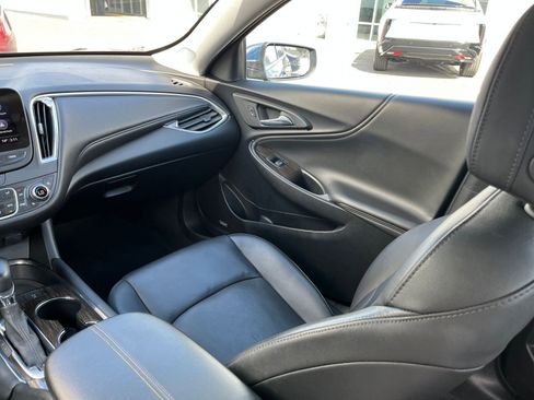 Used 2024 Chevrolet Malibu LT image 35