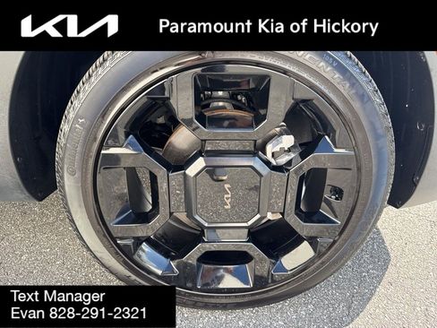 Used 2025 Kia Sorento SX Prestige image 9