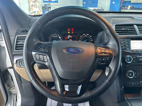 Used 2016 Ford Explorer 4WD image 29