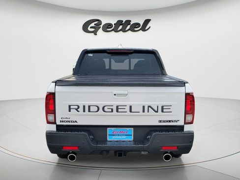 Used 2025 Honda Ridgeline Black Edition image 6