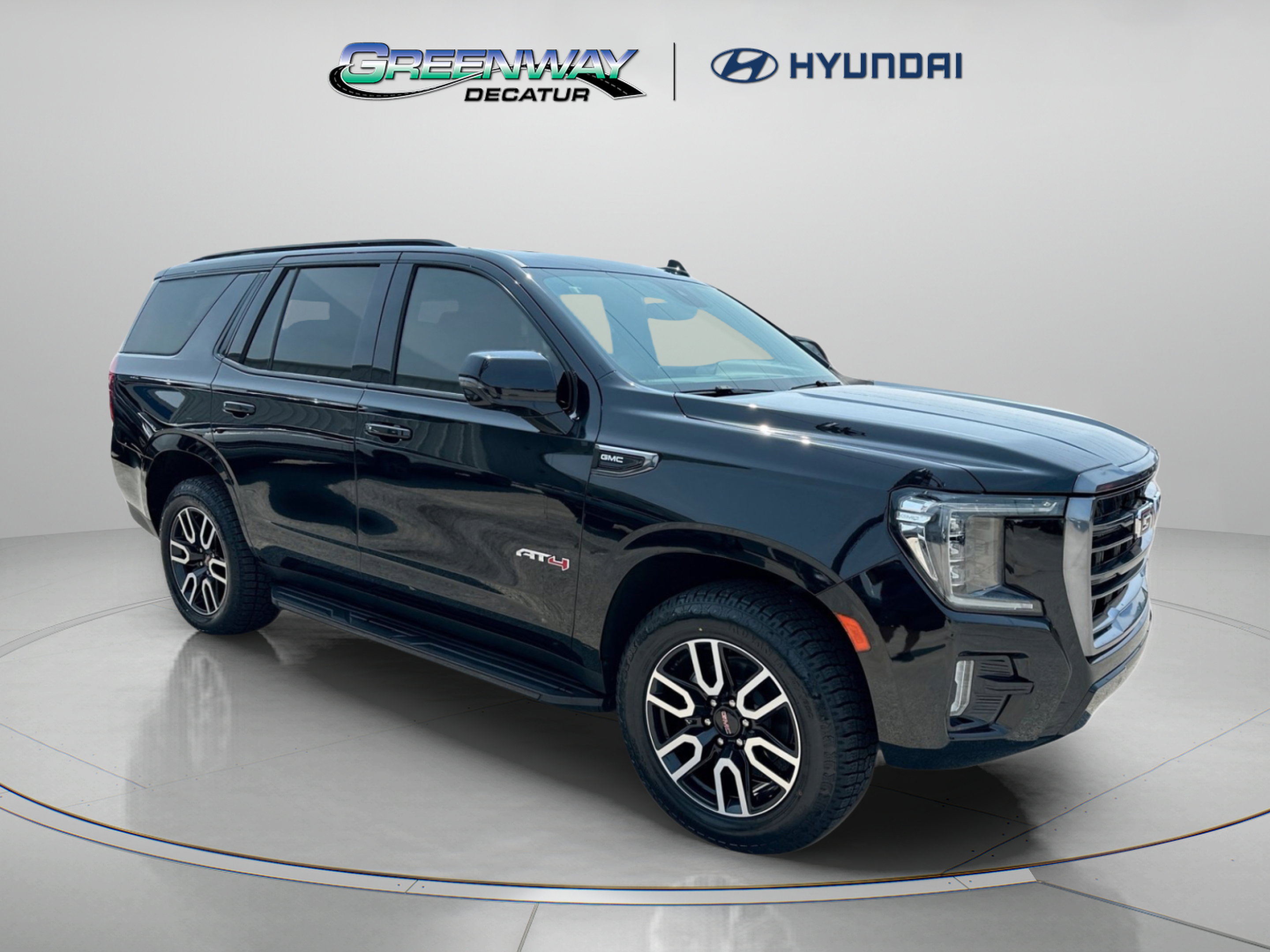 Used 2024 GMC Yukon AT4 w/ Technology Package AWD/4WD image 1