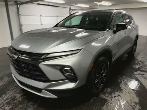 Certified 2024 Chevrolet Blazer LT w/ Convenience Package FWD image 4
