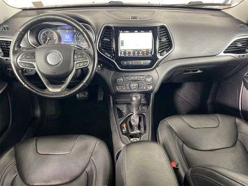 Used 2019 Jeep Cherokee Limited w/ Luxury Group image 24