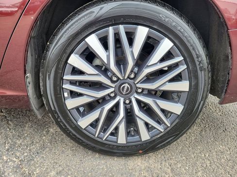 Used 2025 Nissan Altima 2.5 SV image 11