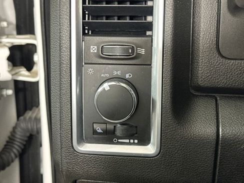 Used 2023 RAM 1500 Classic SLT image 19