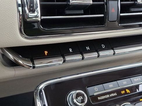 Used 2020 Lincoln Navigator Reserve w/ Equipment Group 201A Reserve AWD/4WD image 15