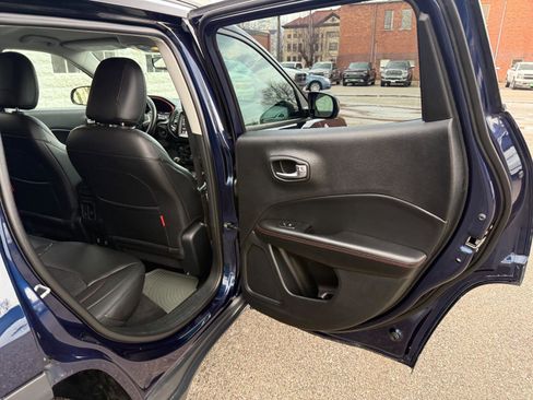 Used 2018 Jeep Compass Trailhawk w/ Cold Weather Group image 16