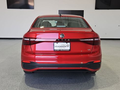 New 2026 Volkswagen Jetta SE FWD image 8
