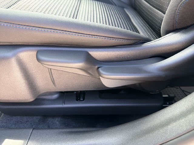 New 2026 Chevrolet Trax LT w/ Midnight Edition FWD image 19