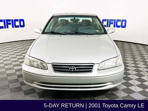 Used 2001 Toyota Camry V6 image 2