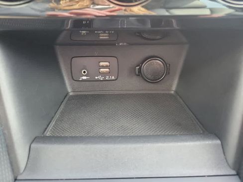 Certified 2023 Subaru Forester Limited image 17