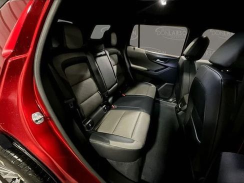 New 2026 Chevrolet Equinox LT image 11