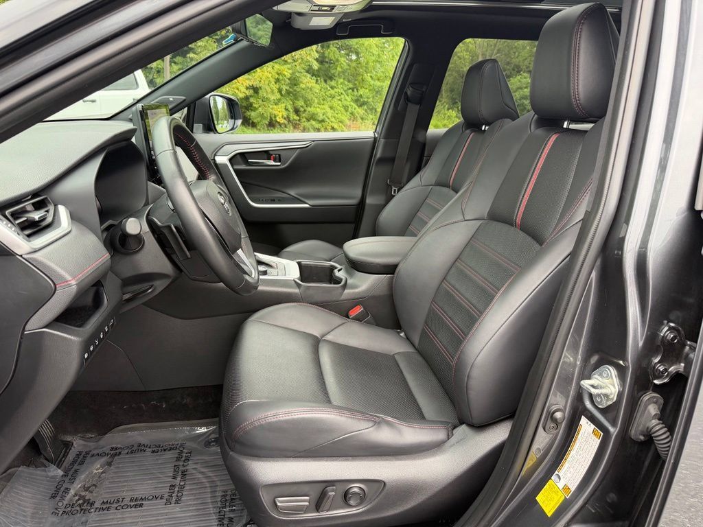 Used 2023 Toyota RAV4 XSE w/ Premium Package AWD/4WD image 11