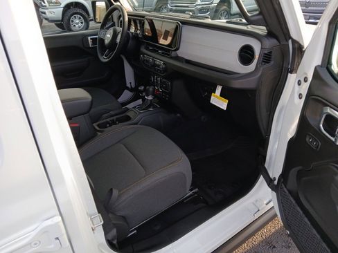 New 2026 Jeep Wrangler Unlimited Sport image 33