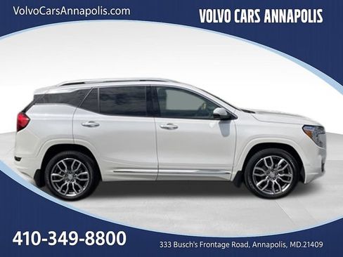 Used 2023 GMC Terrain Denali w/ Denali Premium Package AWD/4WD image 8