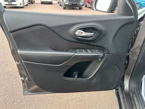 Used 2014 Jeep Cherokee Latitude FWD image 12