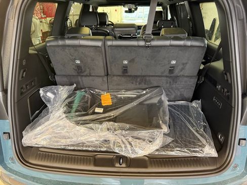 New 2026 Jeep Grand Wagoneer Limited AWD/4WD image 23