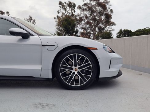 New 2026 Porsche Taycan AWD/4WD image 11