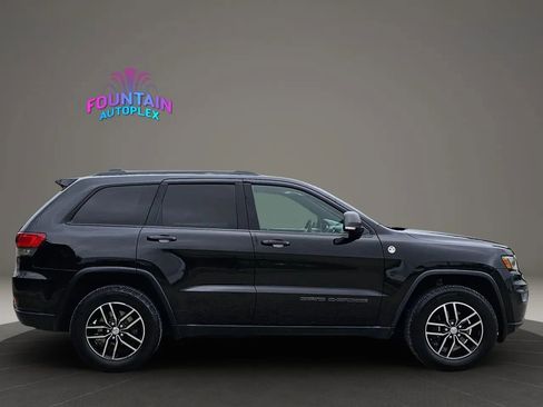 Used 2017 Jeep Grand Cherokee Trailhawk AWD/4WD image 6