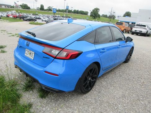 Used 2024 Honda Civic Sport image 3