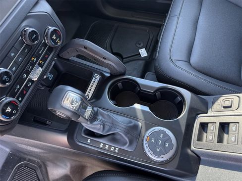 New 2025 Ford Bronco Badlands image 53