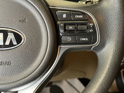 Used 2018 Kia Optima LX w/ Convenience Package FWD image 12