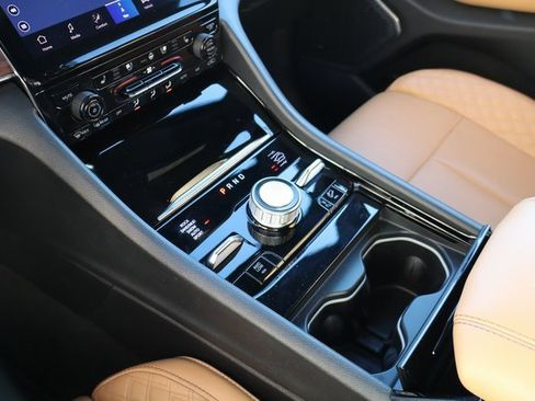 Used 2023 Jeep Grand Cherokee Summit w/ Adv Protech Group IV image 27