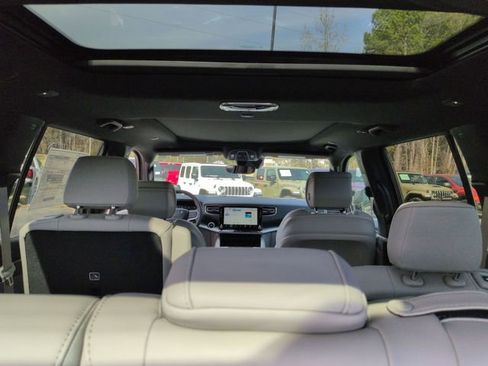 New 2026 Jeep Grand Wagoneer 4WD w/ Premium Group I image 63