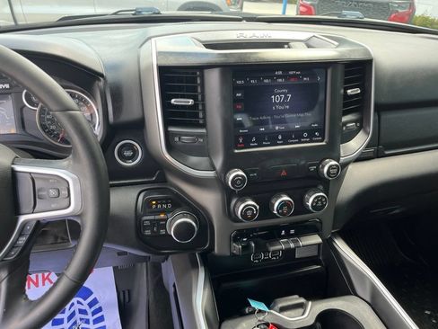 Used 2020 RAM 1500 Big Horn AWD/4WD image 9