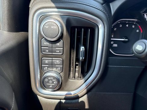 Used 2022 GMC Sierra 1500 SLT w/ SLT Premium Plus Package AWD/4WD image 24